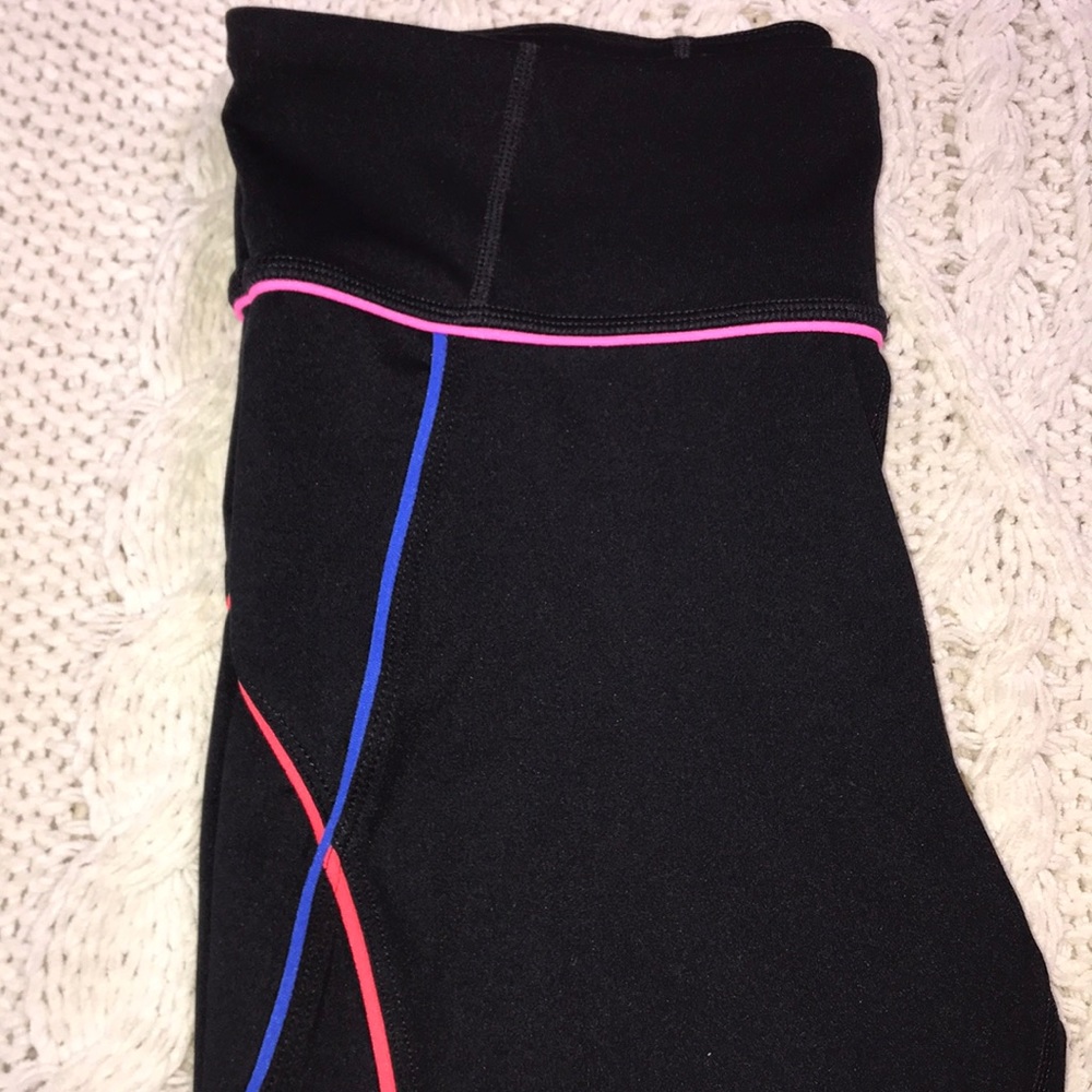 🚫SOLD🚫 NWOT GapFit blackout technology leggings - Picture 8 of 13